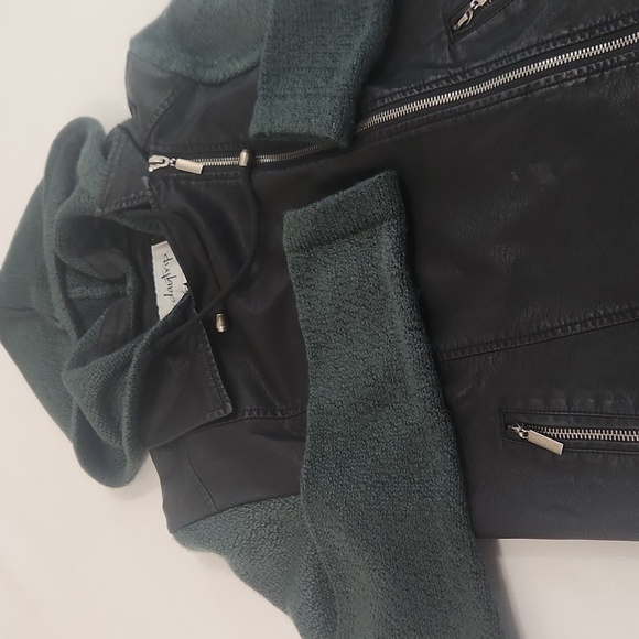 Daytrip Black Green Faux Leather Jacket With Removable Hood. Size M - Picture 4 of 8